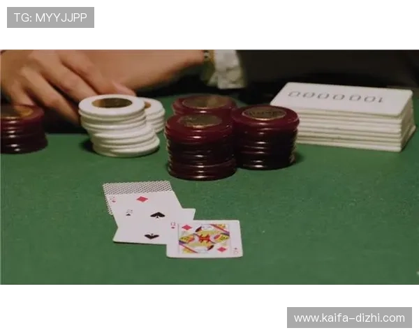 梭哈牌型大小详解：如何判断不同牌型的胜负关系与技巧分析